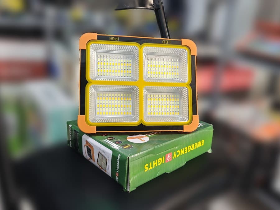 Solar Panelli Şarjlı Acil Aydınlatma Projektörü — 5
