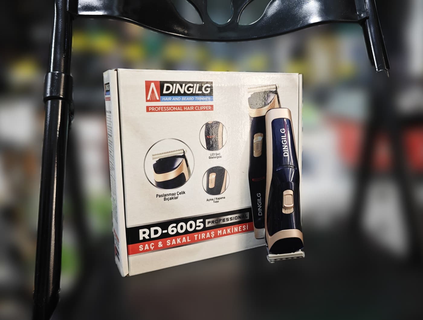 DINGILG RD-6005 Saç & Sakal Traş Makinesi — üçüncü açı
