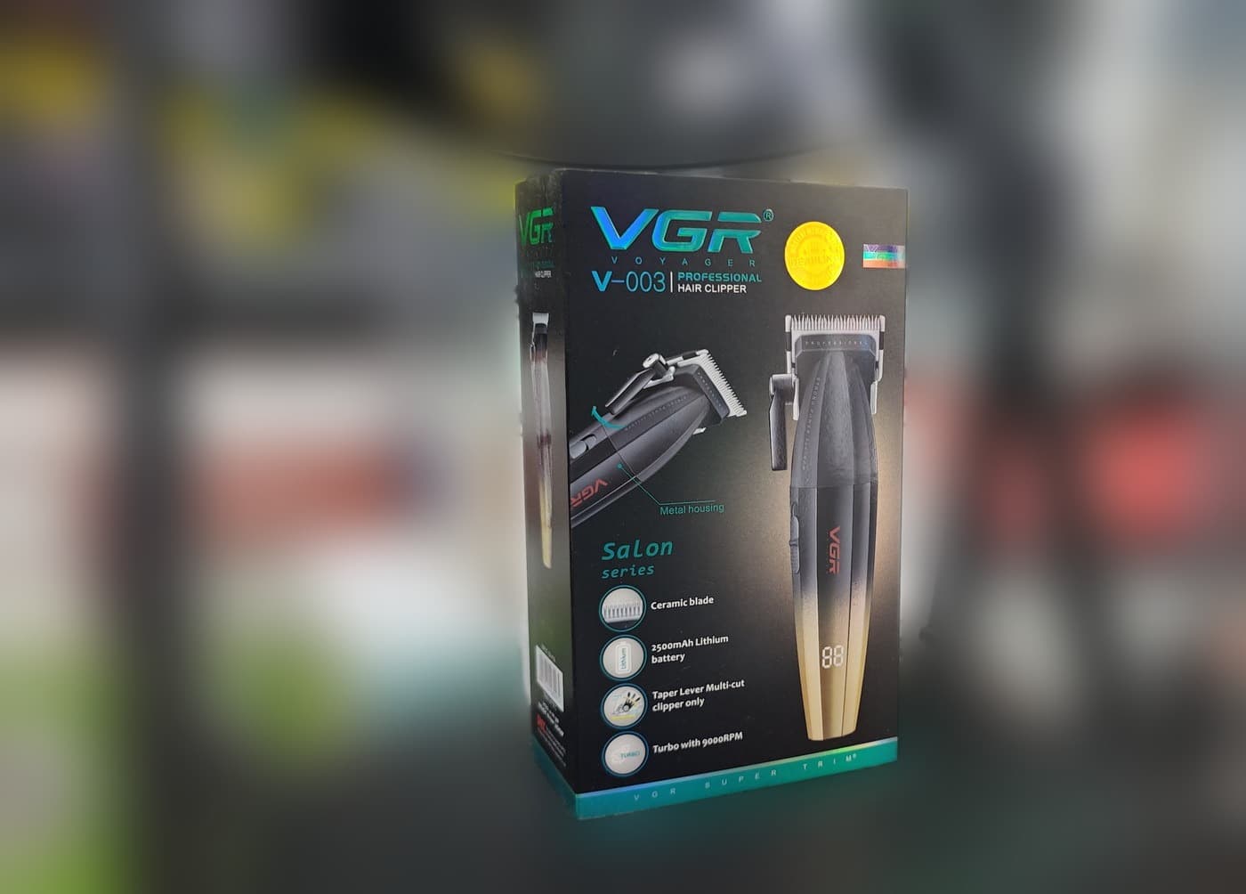 VGR V-003 Salon Series Saç Kesme Makinesi — ürün görünümü