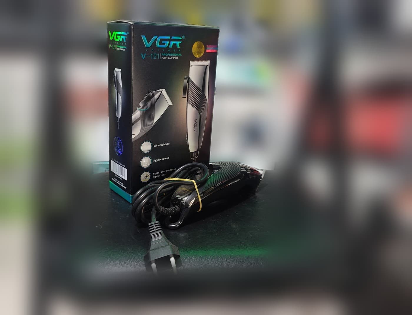 VGR V-121 Profesyonel Traş Makinesi — i̇kinci açı