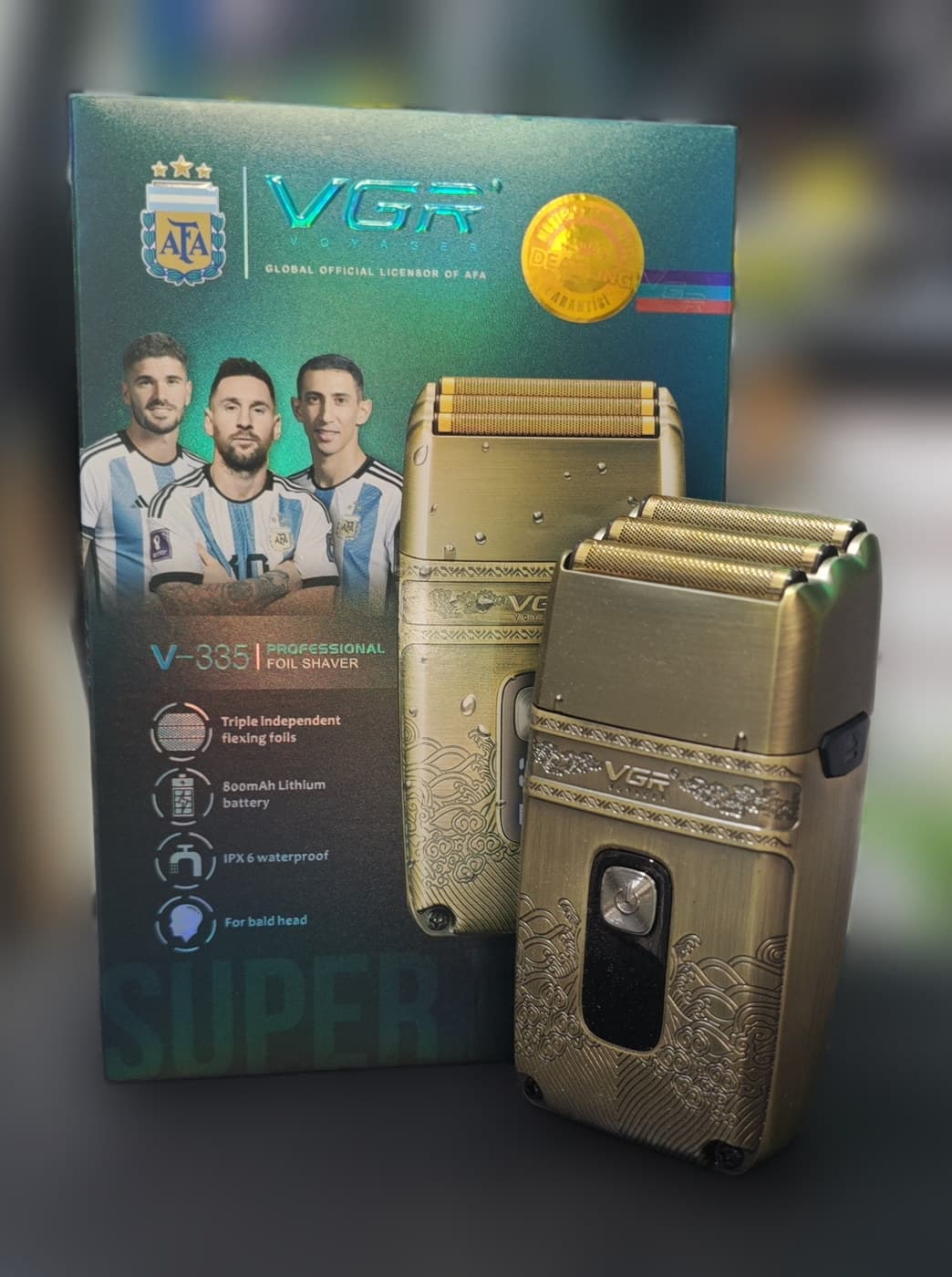 VGR V-335 Profesyonel Traş Makinesi — üçüncü açı