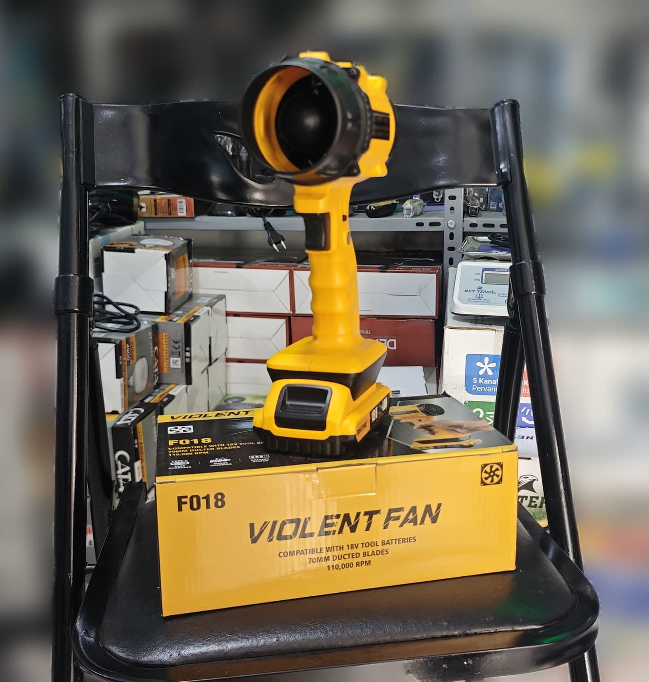 Violent Fan F018 Şarjlı Vantilatör — üçüncü açı