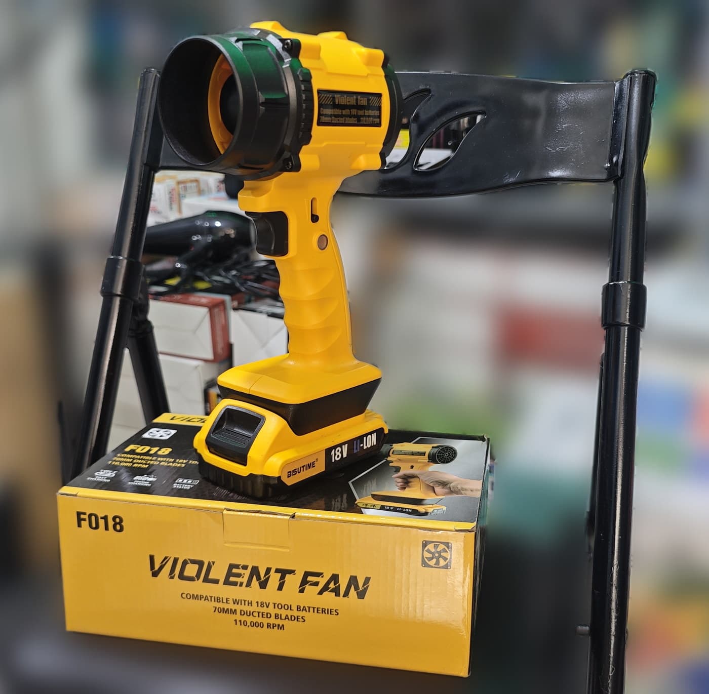 Violent Fan F018 Şarjlı Vantilatör — dördüncü açı
